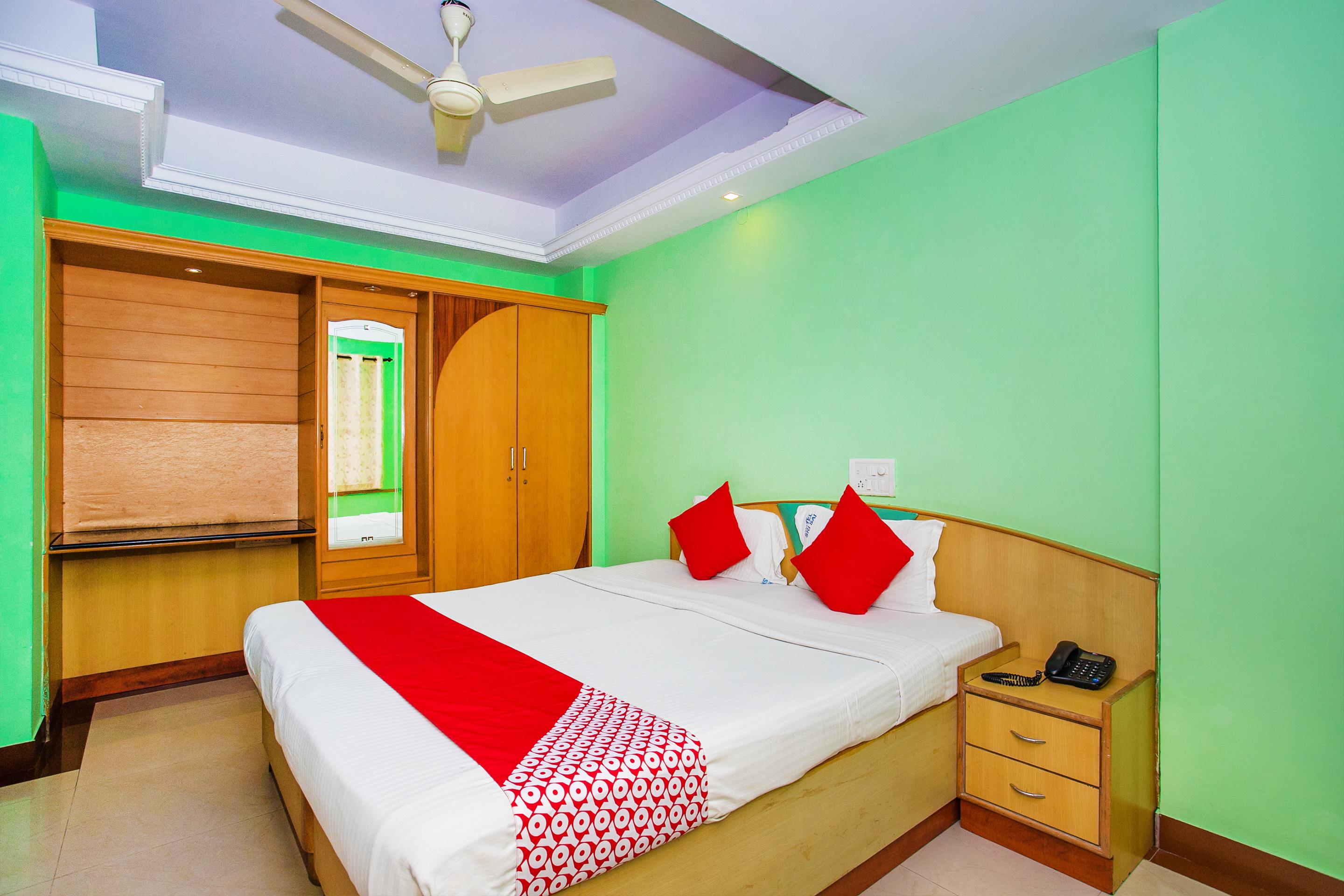 Oyo 331 Hotel Skanda Shelters บังกาลอร์ ภายนอก รูปภาพ