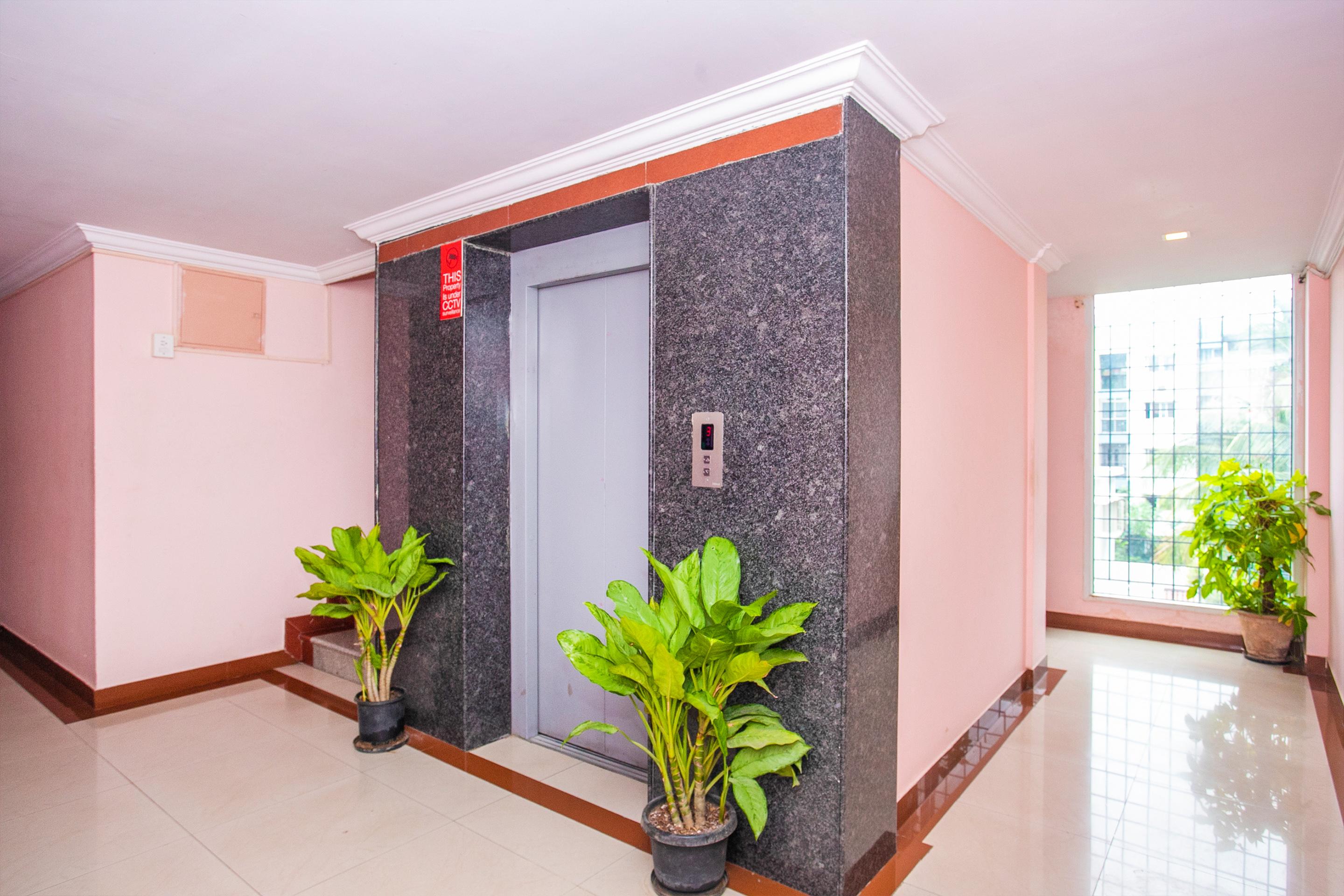 Oyo 331 Hotel Skanda Shelters บังกาลอร์ ภายนอก รูปภาพ