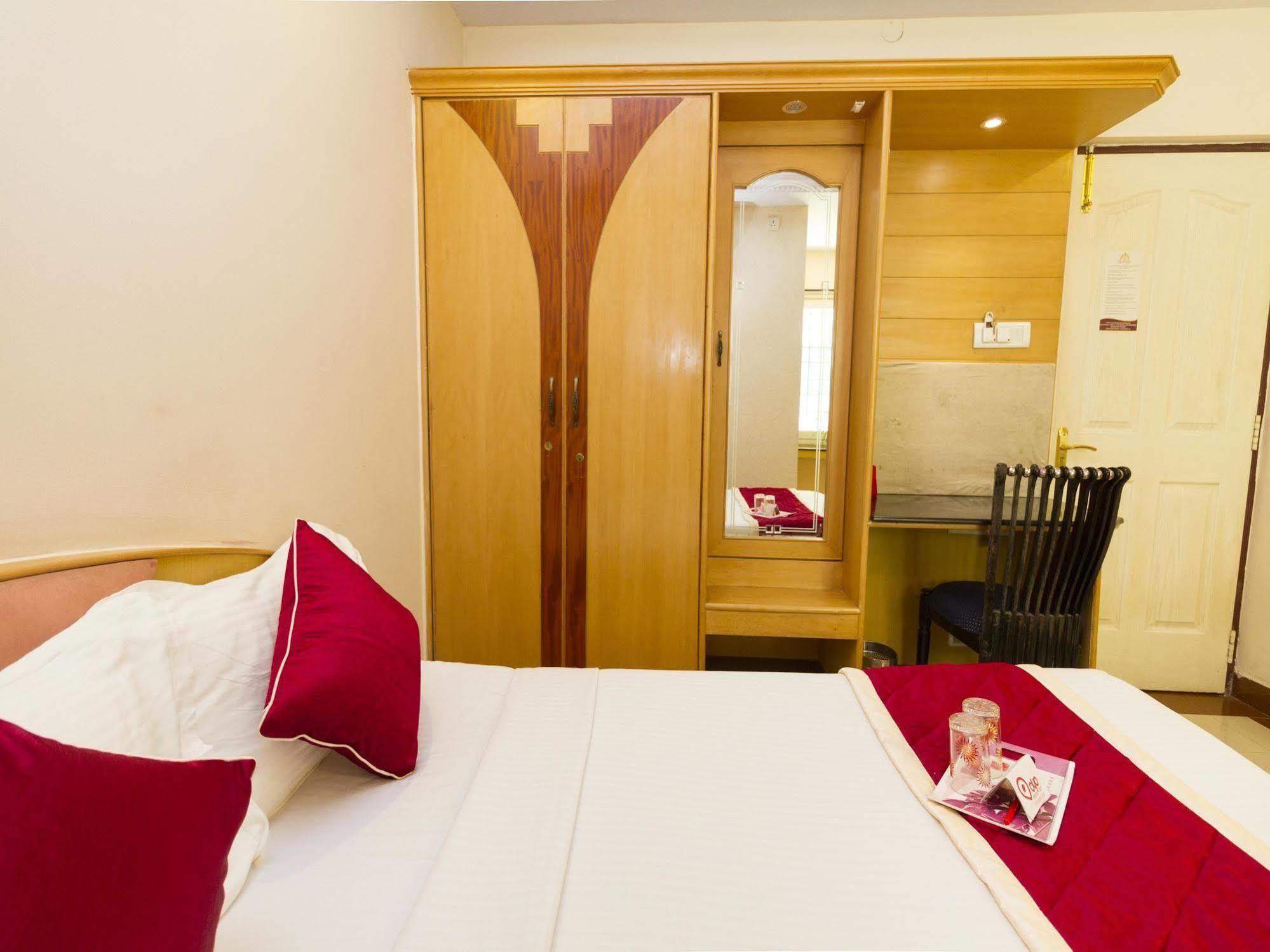 Oyo 331 Hotel Skanda Shelters บังกาลอร์ ภายนอก รูปภาพ