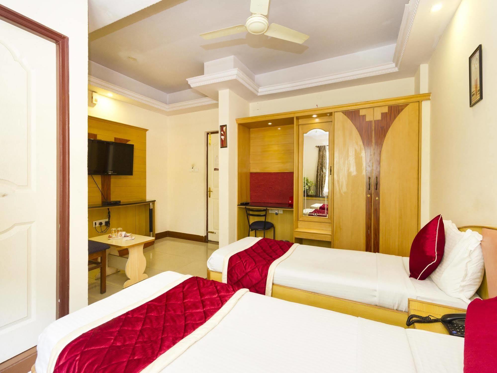 Oyo 331 Hotel Skanda Shelters บังกาลอร์ ภายนอก รูปภาพ
