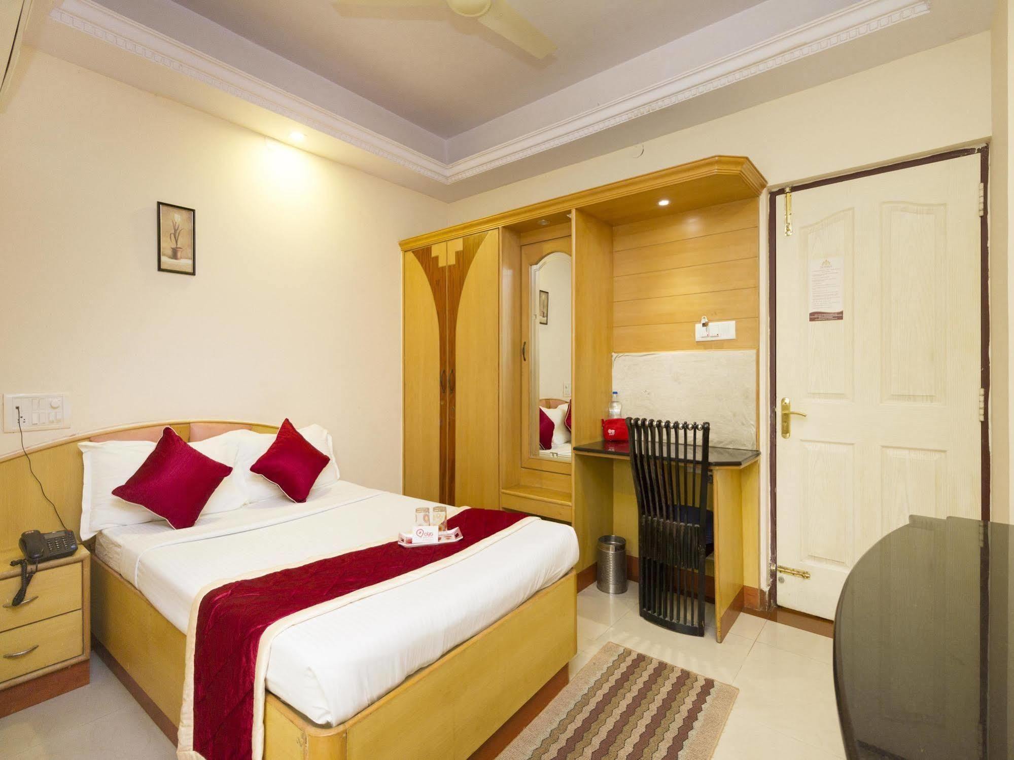 Oyo 331 Hotel Skanda Shelters บังกาลอร์ ภายนอก รูปภาพ